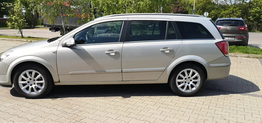 warmińsko-mazurskie Opel Astra cena 8500 przebieg: 296000, rok produkcji 2004 z Poznań